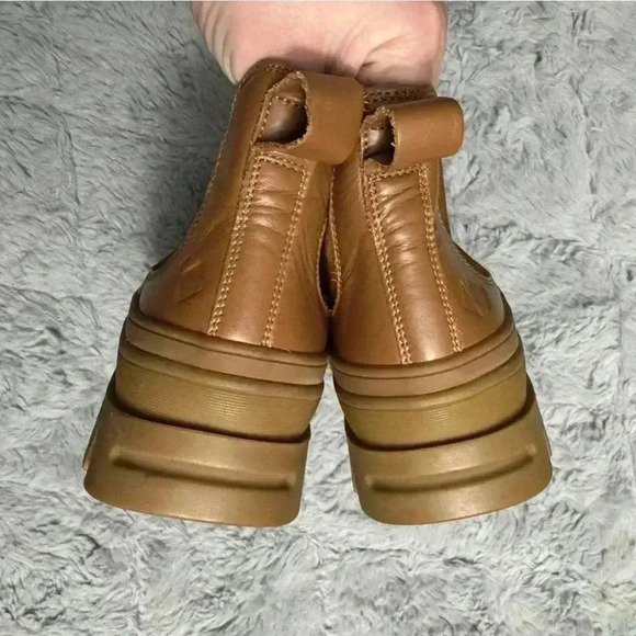 KOIO Verona Leather Chelsea Boots Size 6 | Size 36 | Chunky Sole | Minimalist - Picture 12 of 15